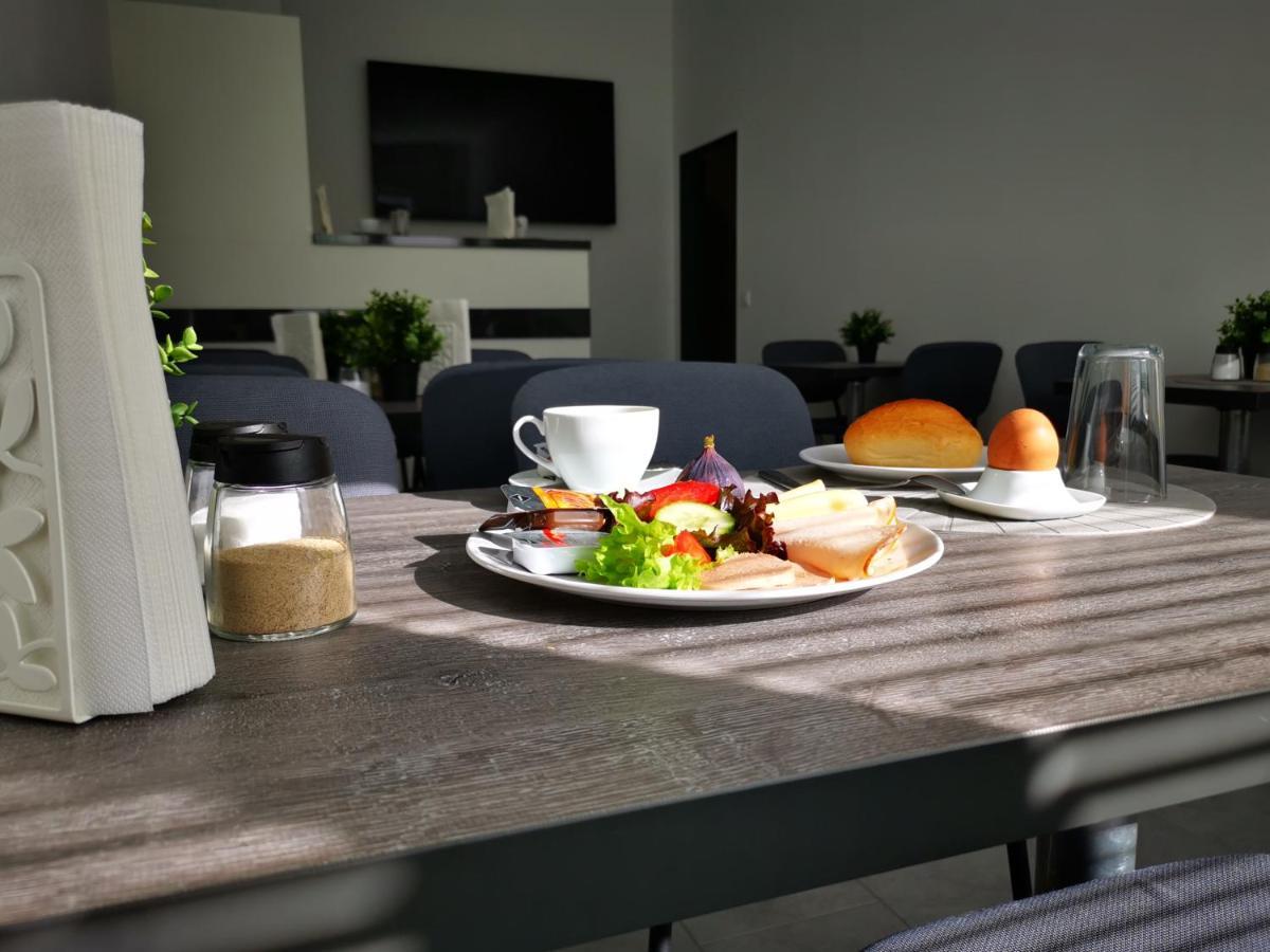 Loewen Hotel Radevormwald Eksteriør billede